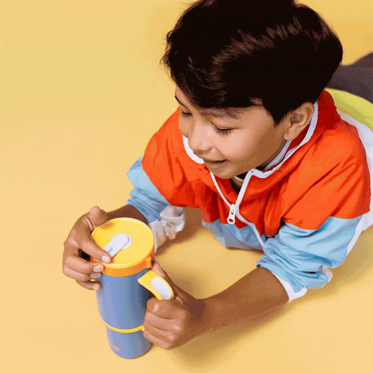oasis_18oz_gif.gif